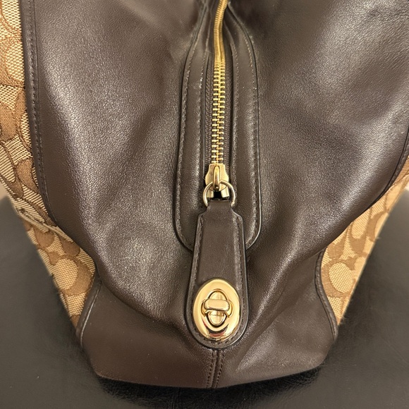 COACH Edie Brown Jacquard Bag.  EUC! - Picture 6 of 13